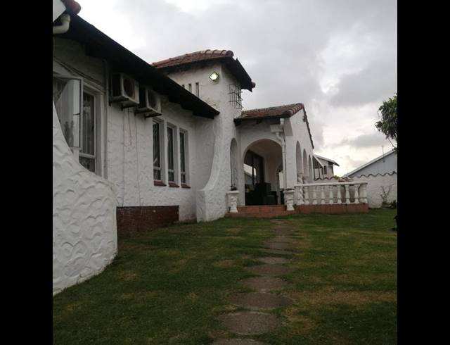 6 BEDROOM HOUSE FOR SALE IN ESCOMBE